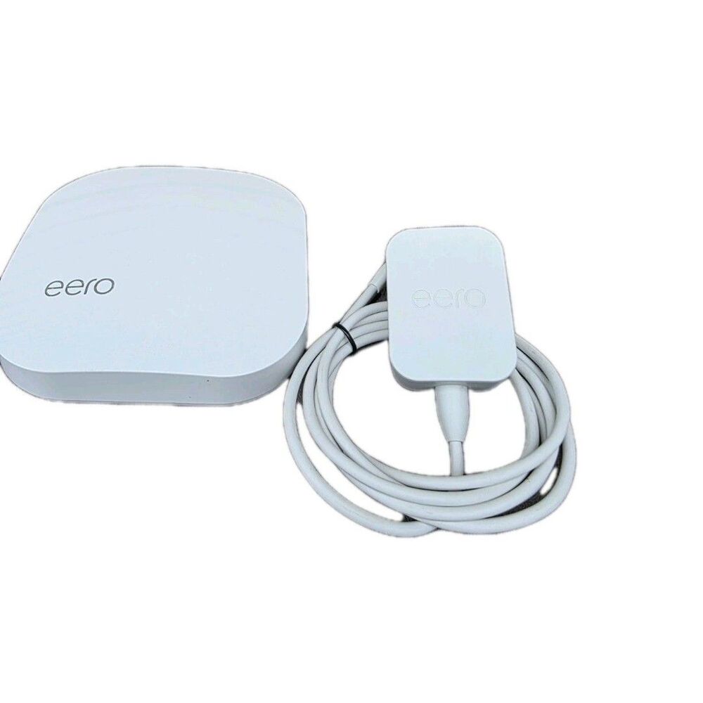 eero Pro 2nd Generation AC Tri-Band Mesh Router - White B010001